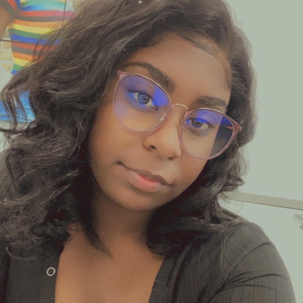 Meet your Posher, Janasia